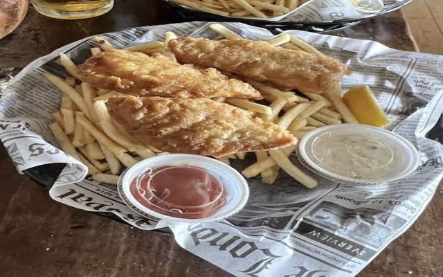 Crispy golden fries perfect for sharing