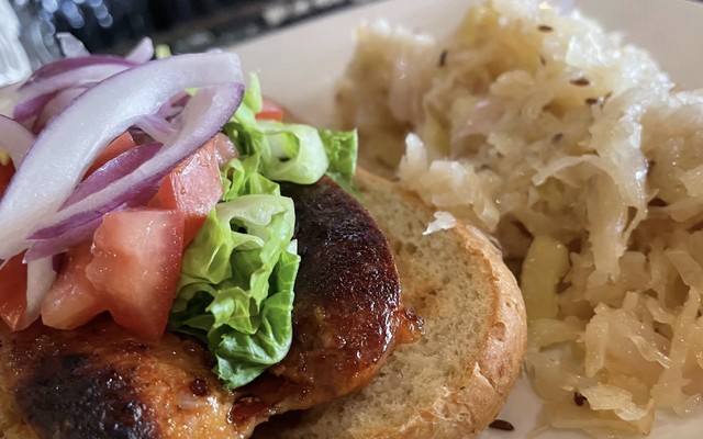 Classic hamburger with all the fixings